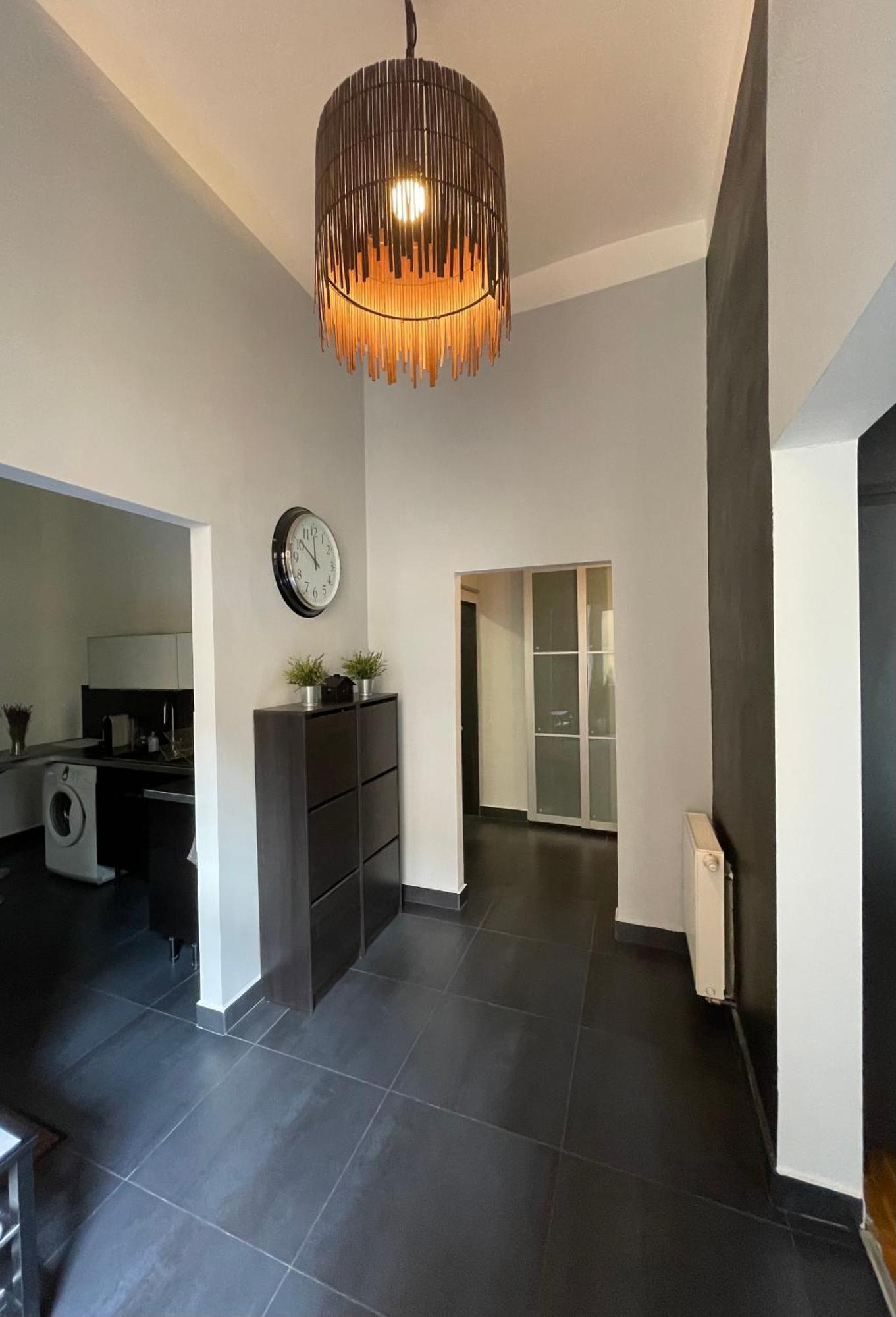 Alice Apartment - Andrassy Street บูดาเปสต์ ภายนอก รูปภาพ